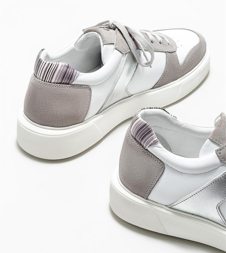 Color Block Lace Up Sneakers
