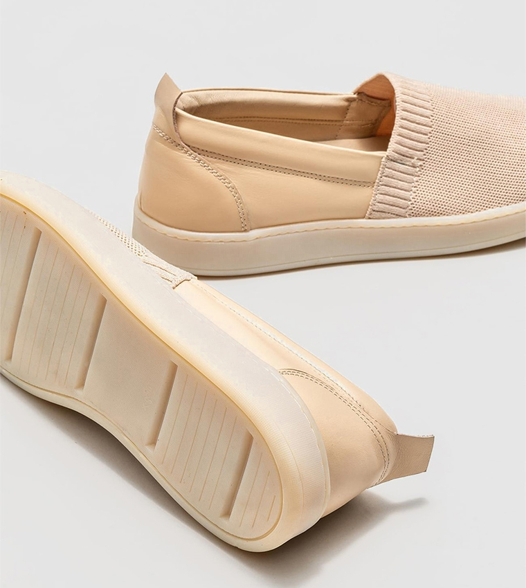 Knitted Slip-On Shoes