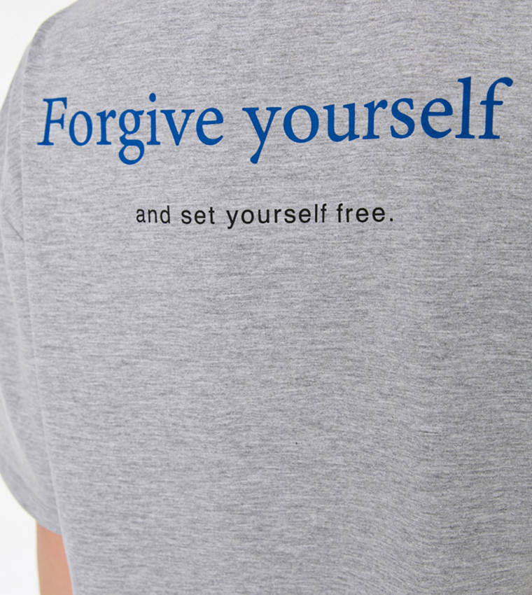 تيشيرت محبوك فضفاض بطبعة