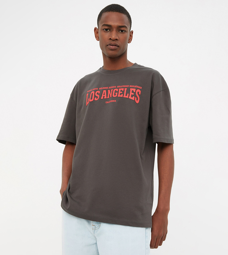 Under Armour Men's T-Shirts  Athletic Wear with Edge - Trendyol