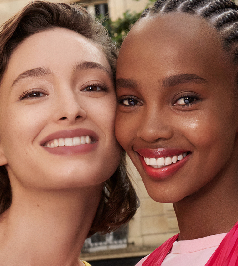 مجموعة  أرواج النيود الأساسية للشفاه من بورجوا