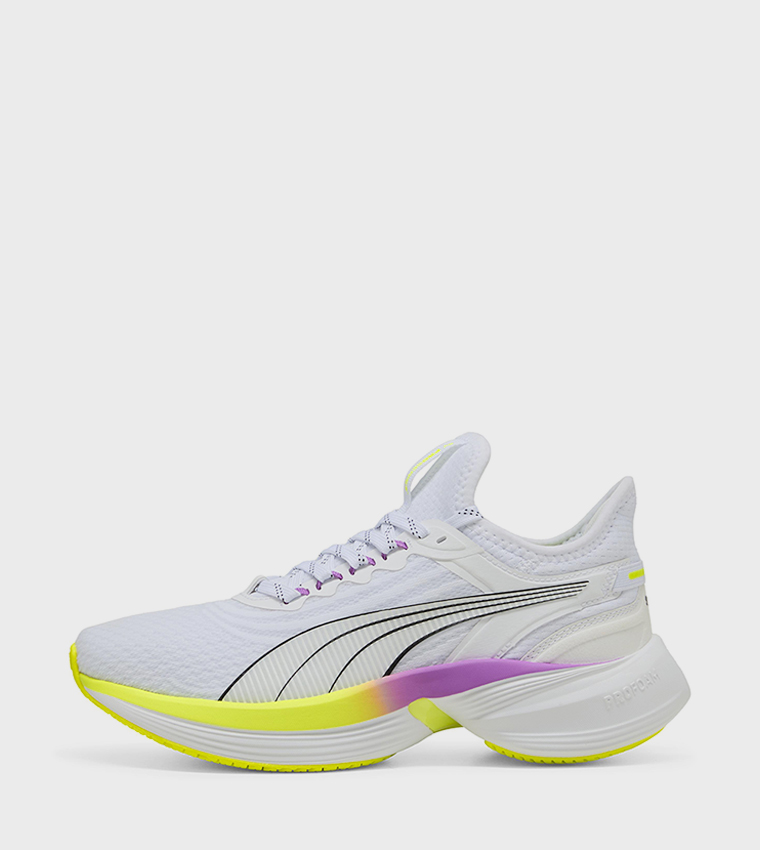 CONDUCT PRO Running Shoes