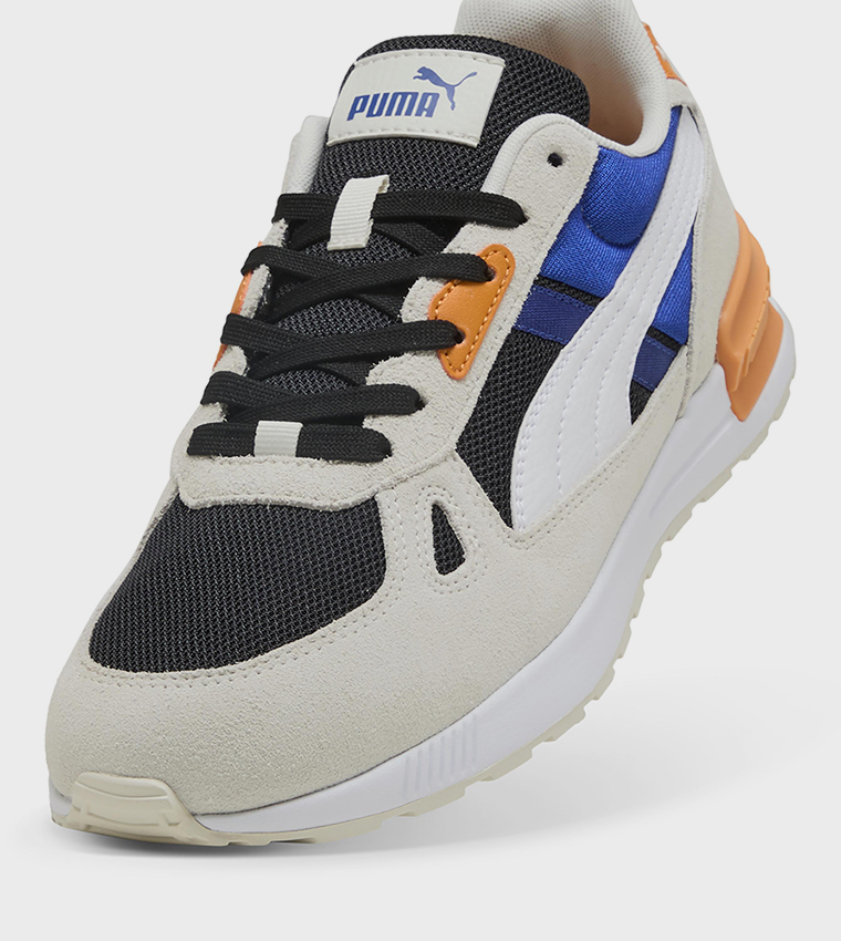 GRAVITON PRO Runner Sneakers