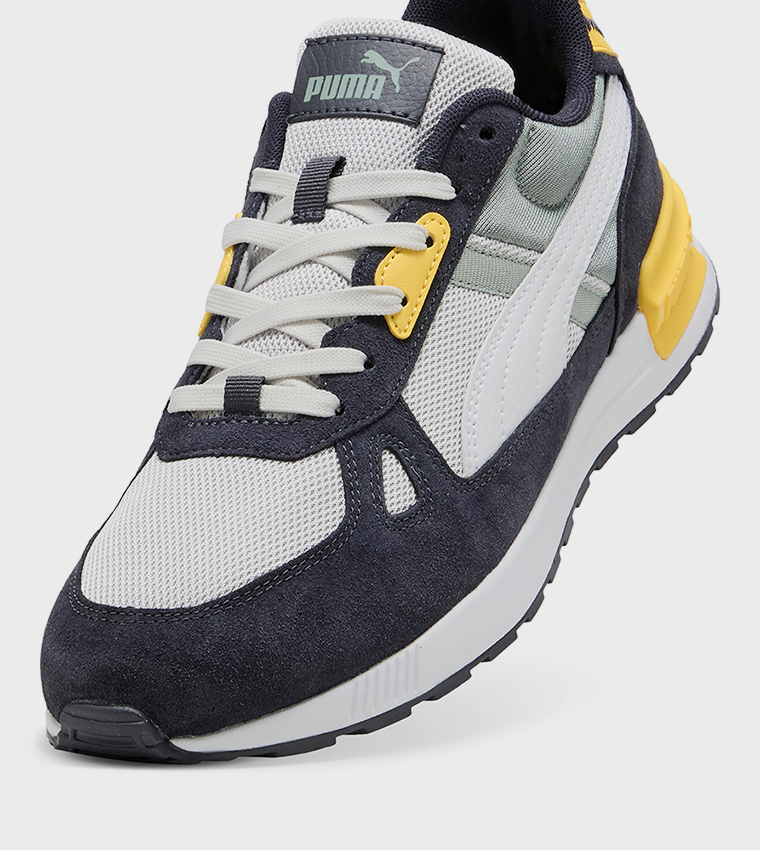 GRAVITON PRO Runner Sneakers