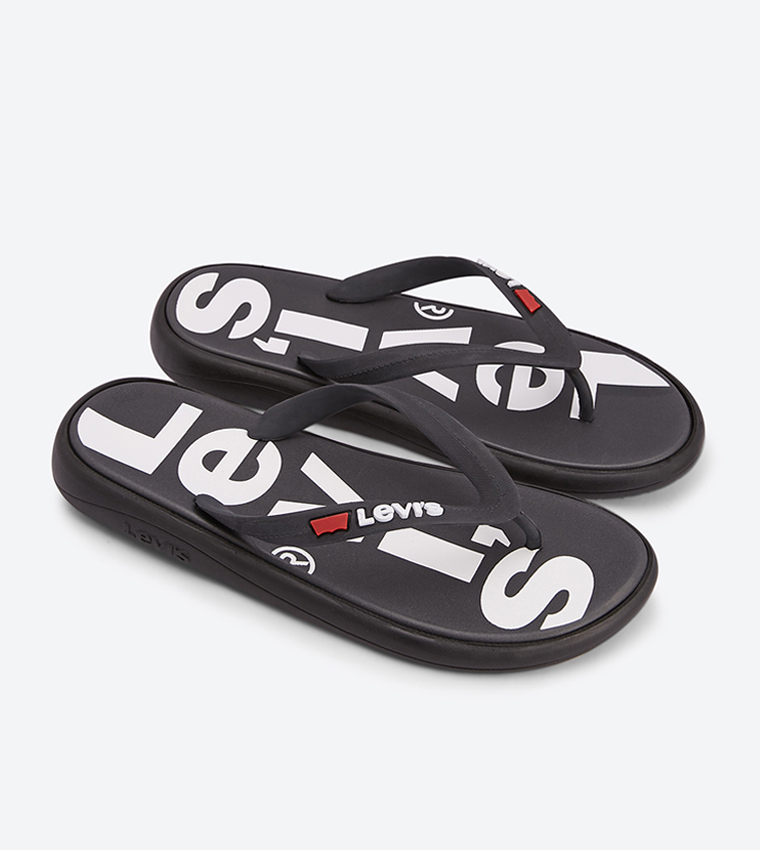 Buy Levi s Delamar L Flip Flop In Black 6thStreet Qatar