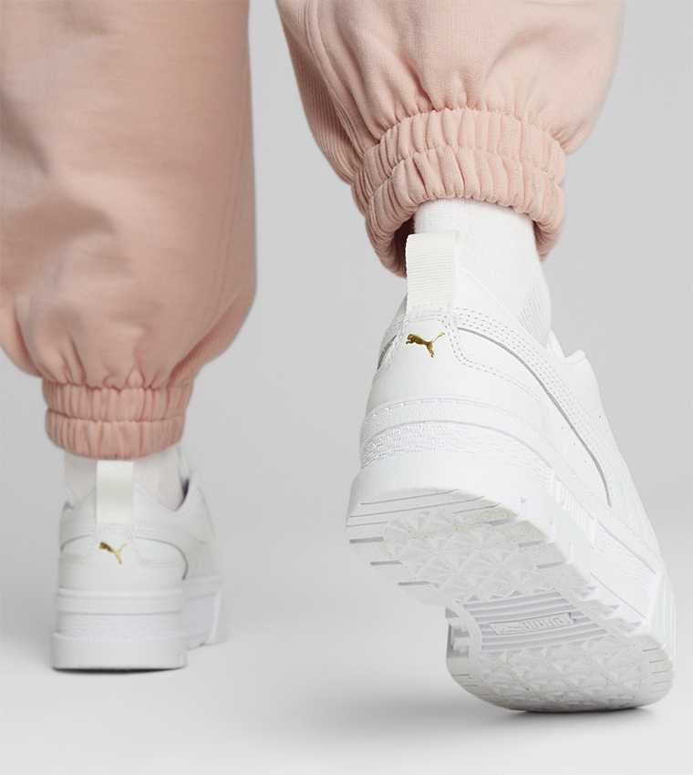 MAYZE Classic Platform Lace-Up Sneakers