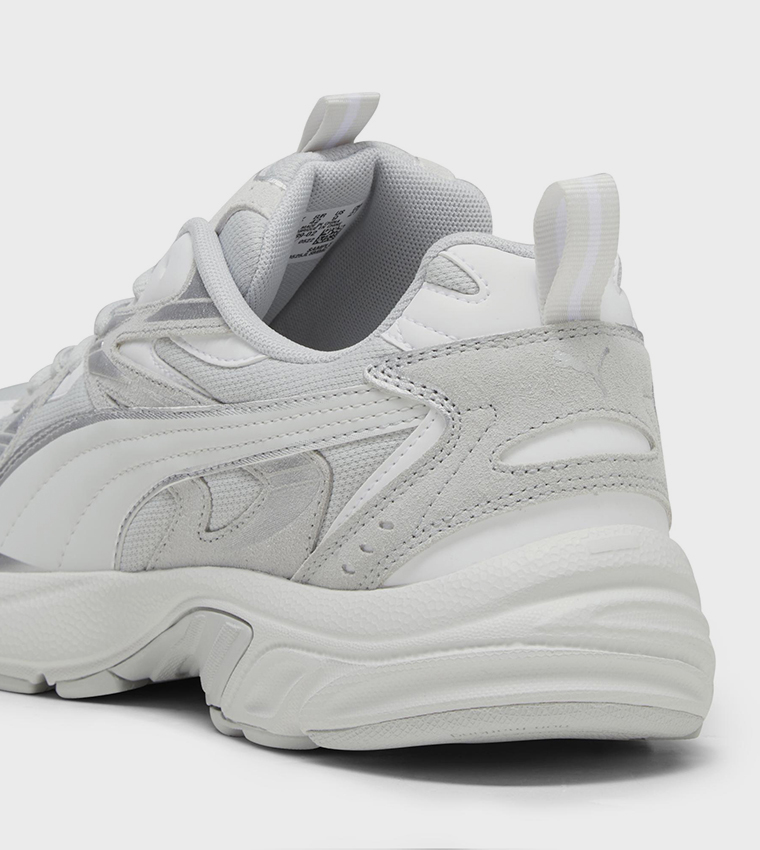 سنيكرز برباط