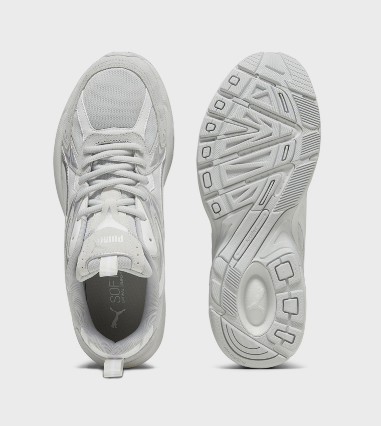 سنيكرز برباط