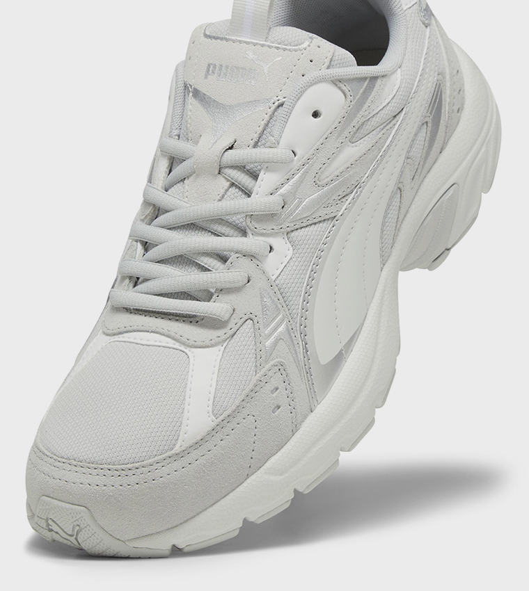 سنيكرز برباط