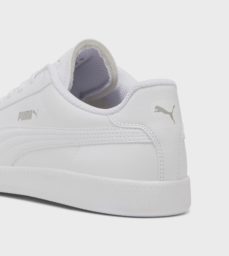 9-T Round Toe Lace-Up Sneakers