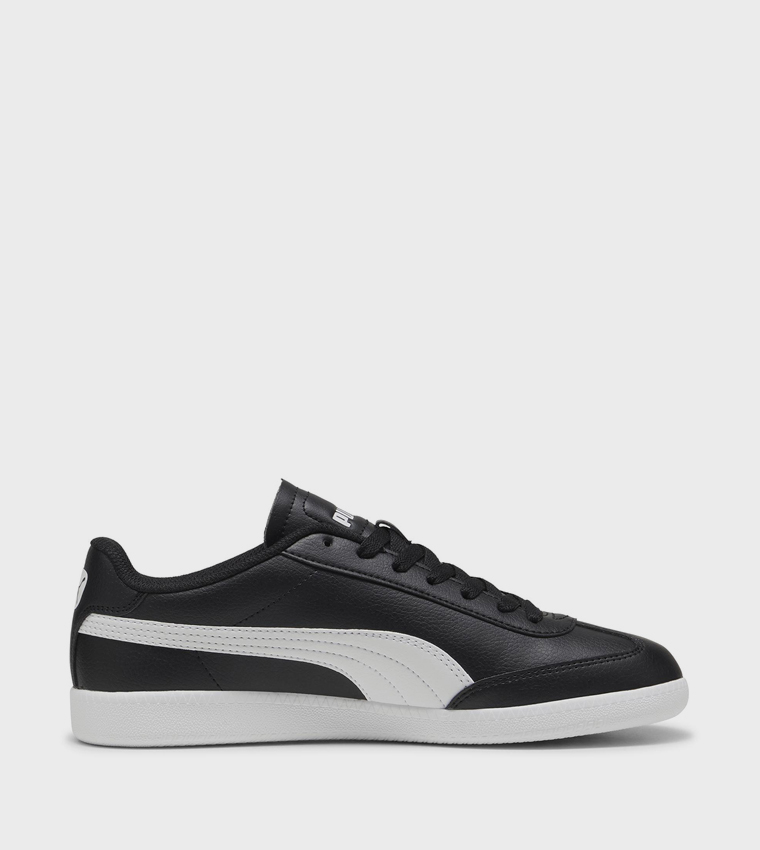 9-T Round Toe Lace-Up Sneakers