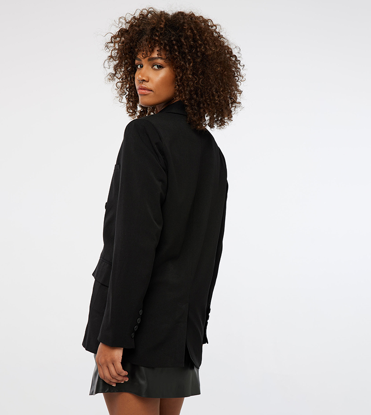 بليزر فضفاض بخطين أزرار