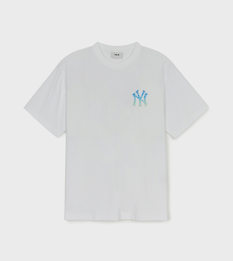 تيشيرت واسع بطبعة كم قصير 