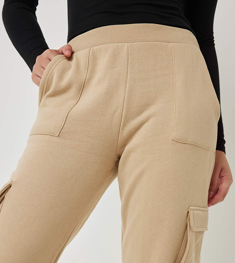 Solid Elastic Waist Cargo Joggers