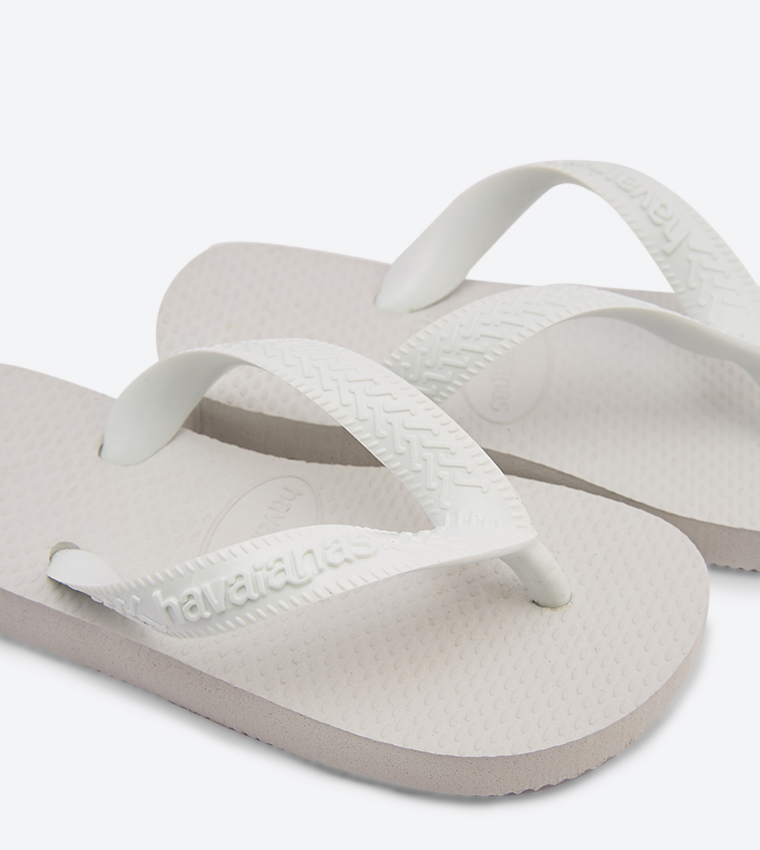 Textured Thong-Strap Flip-Flops