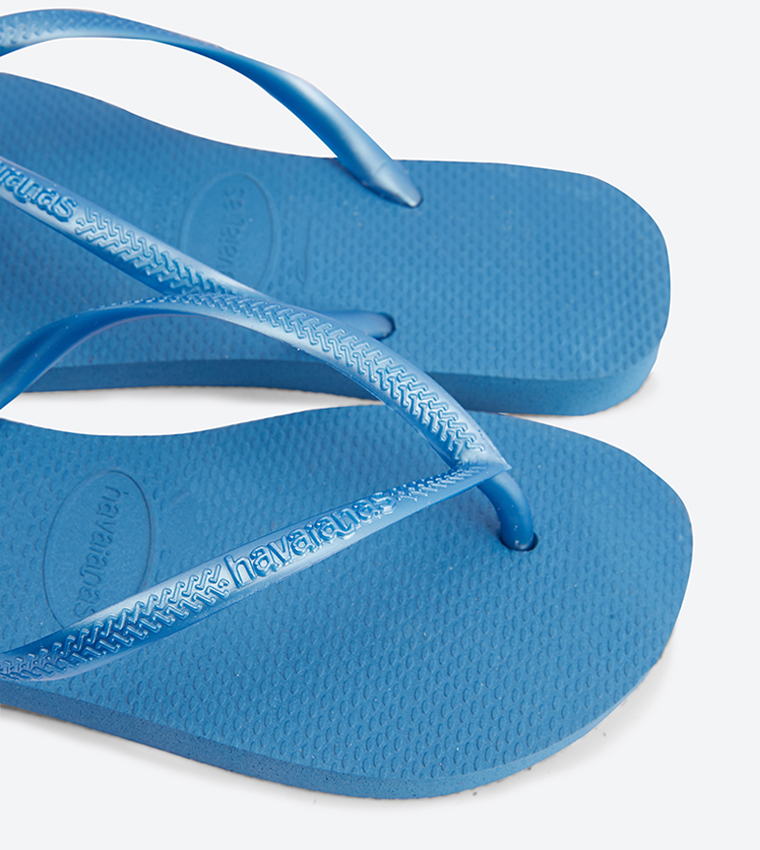 Textured Rice Pattern Round Toe Flip Flops - Blue