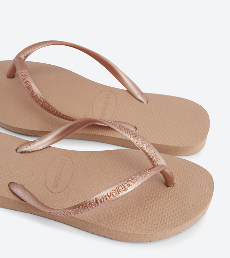 Open Toe Slim Flip Flops
