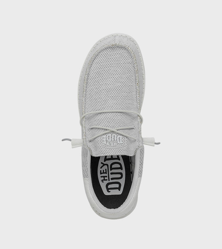 حذاء سليب أون 