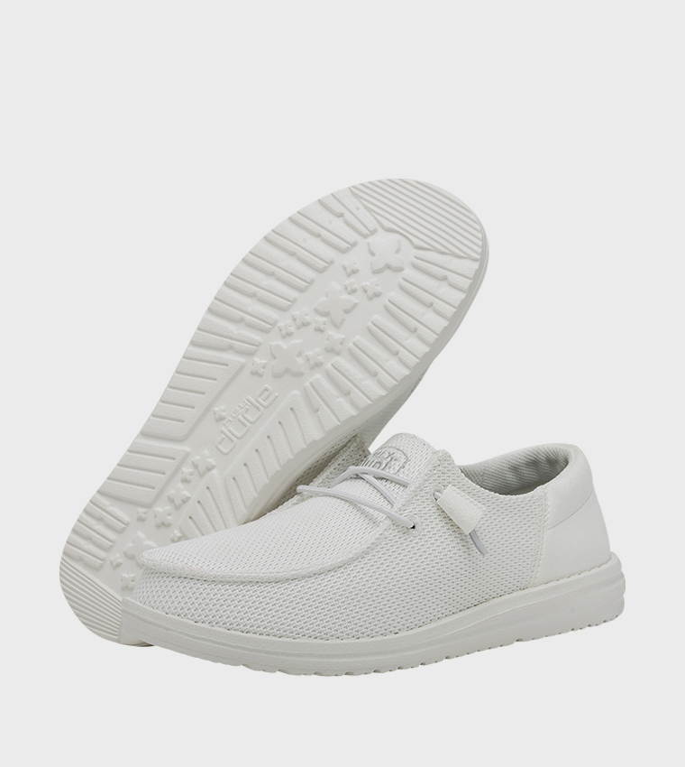 WENDY Funk Textured Slip-On Shoes