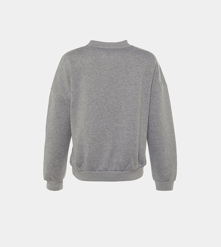 سويتشيرت مطرز