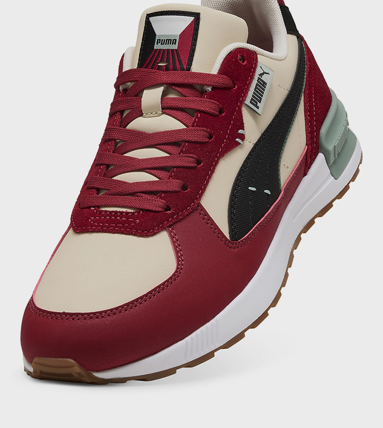 GRAVITON Runner Sneakers
