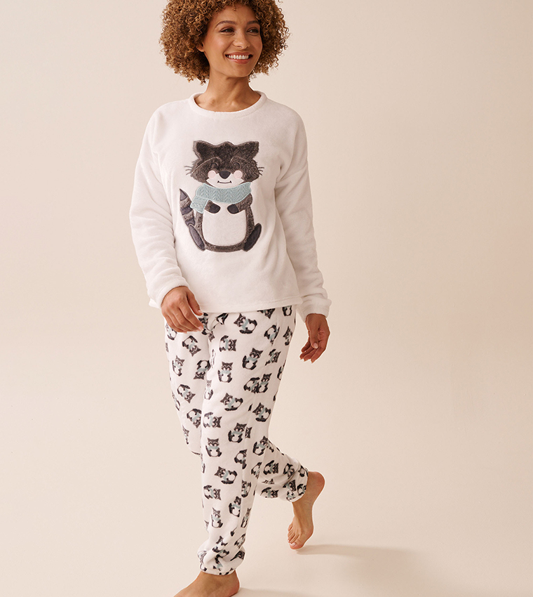 طقم بيجاما بلش بطبعة 