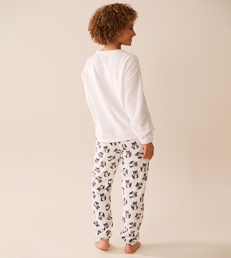 طقم بيجاما بلش بطبعة 