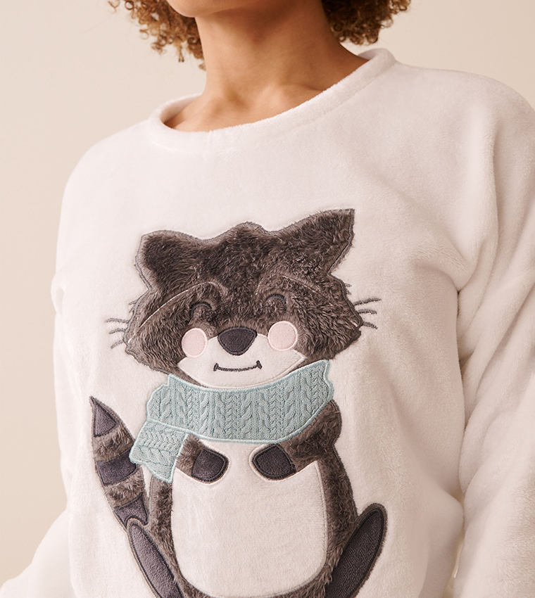 طقم بيجاما بلش بطبعة 