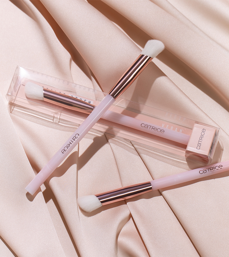 It Pieces Even Better Concealer Brush 1gm