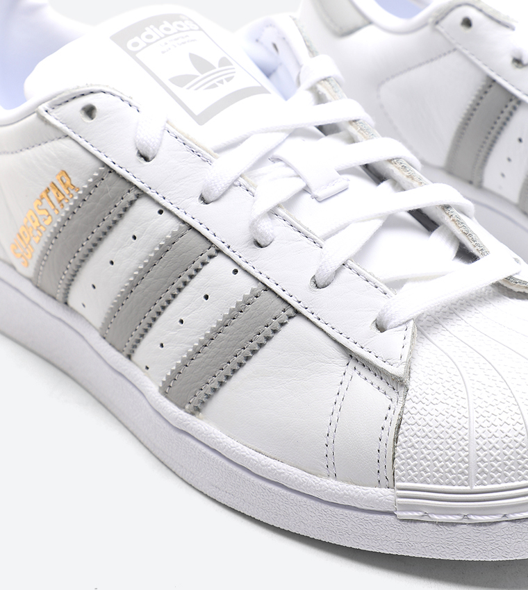 Adidas store superstar b42002