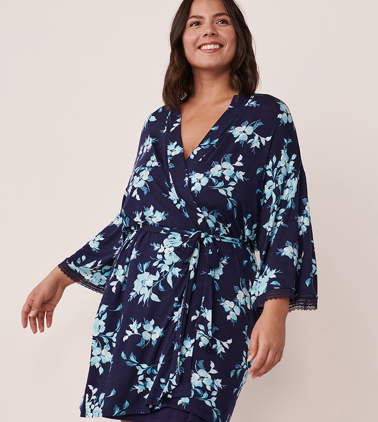 كيمونو جيرسي ناعم بحواف دانتيل