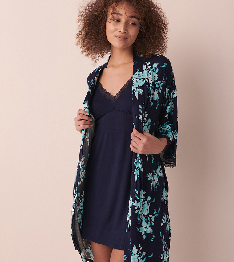 كيمونو جيرسي ناعم بحواف دانتيل