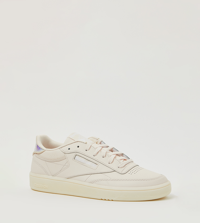 Light pink hot sale reebok shoes