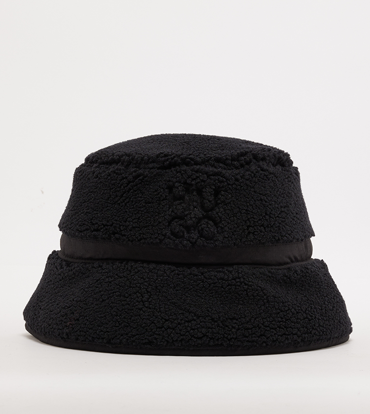 LARRY-TE Fleece Bucket Hat