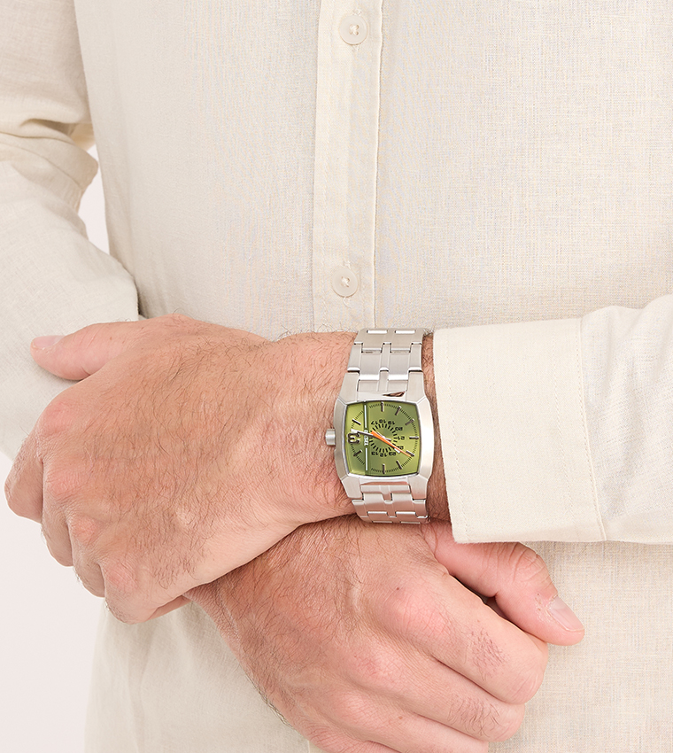 Cliffhanger Analog Watch