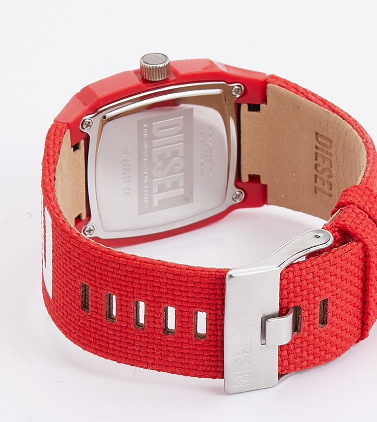 Cliffhanger Analog Watch