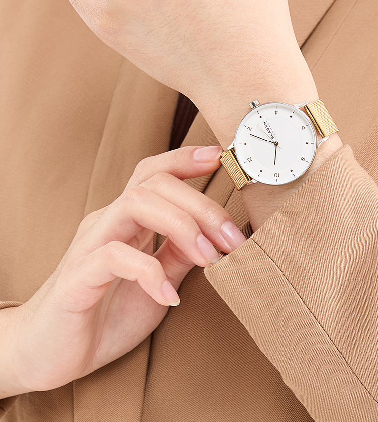 RIIS White Dial Analog Watch