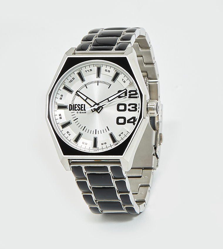 Scraper Analog Watch