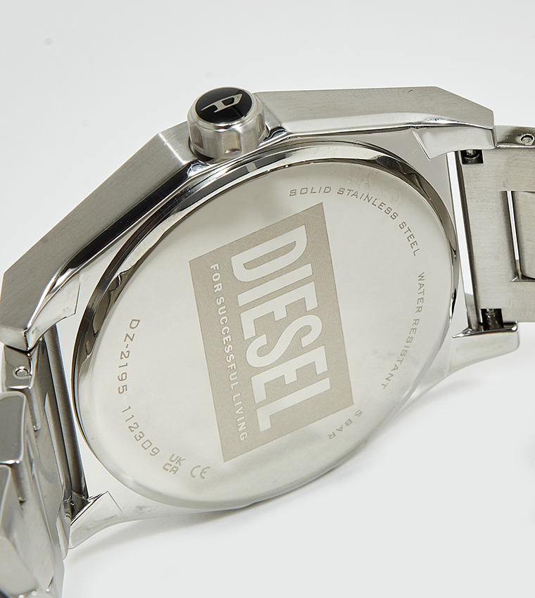 Scraper Analog Watch