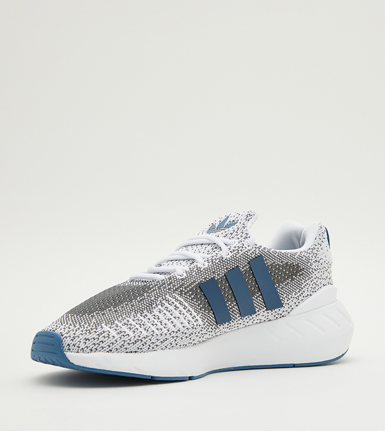 Adidas swift outlet run light blue