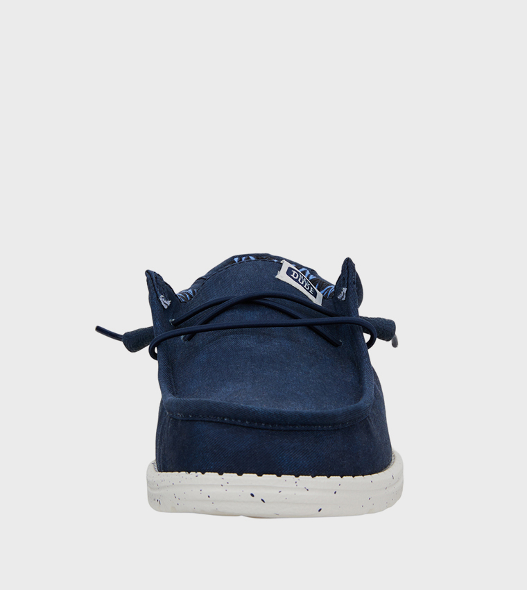 Wally Stretch Logo Badge Canvas Shoes