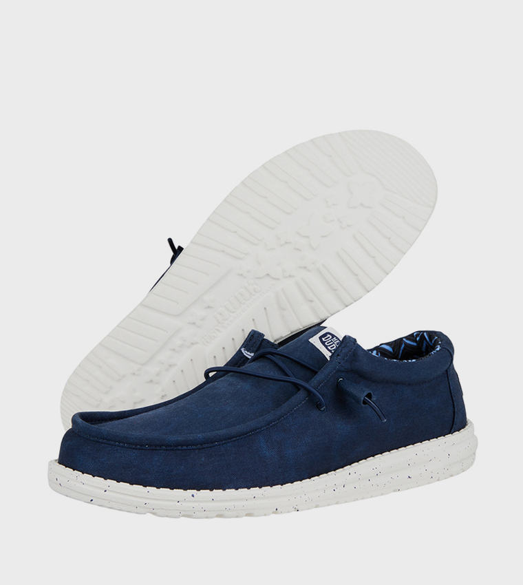 Wally Stretch Logo Badge Canvas Shoes