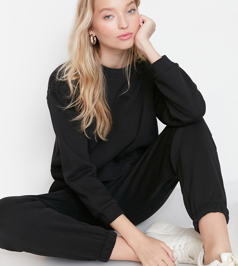 Buy Trendyol Basic Knitted Tracksuit Set In Black | 6thStreet UAE