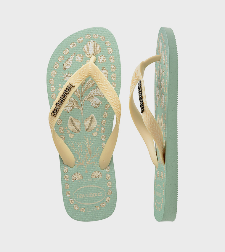 Top Tropicalia Vibes Printed Flip-Flops