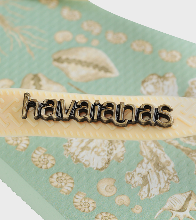 Top Tropicalia Vibes Printed Flip-Flops