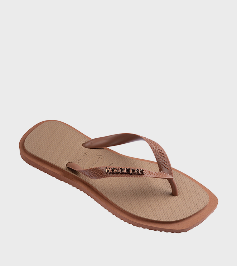 Top Square Toe Fusion Contrast Detail Flip-Flops