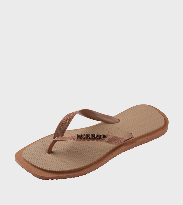 Top Square Toe Fusion Contrast Detail Flip-Flops