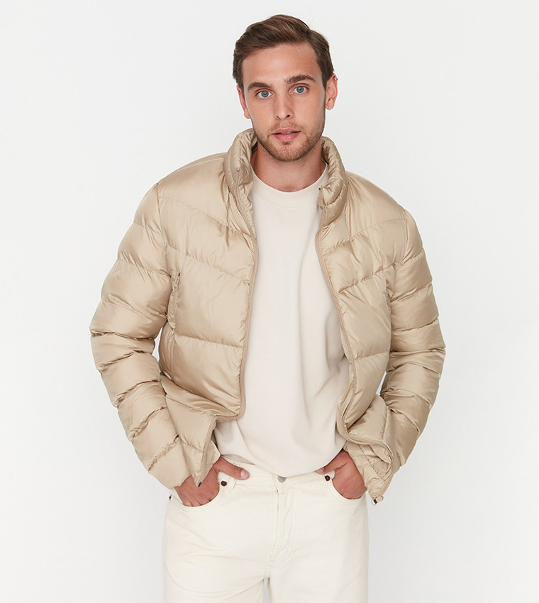 جاكيت بافر بياقة واقفة 