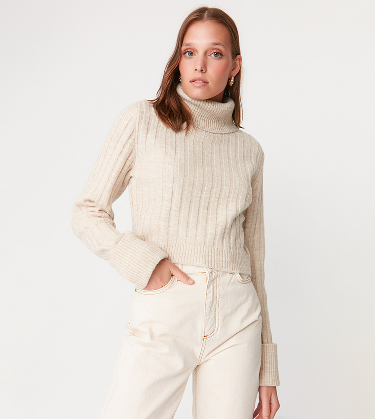 Buy Trendyol Solid Turtle Neck Crop Sweater In White | 6thStreet Qatar