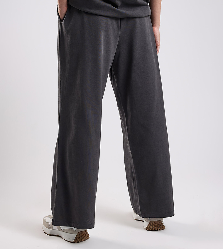 Solid Sweatpants with Drawtsring Waist